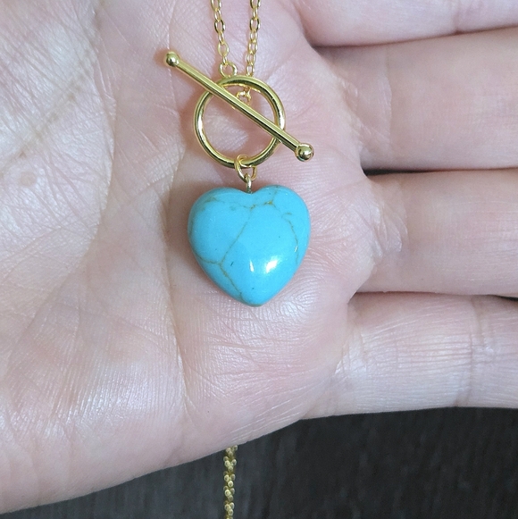 Blue Jade Heart🩵 Pendant Toggle Necklace - NWT - Picture 10 of 16